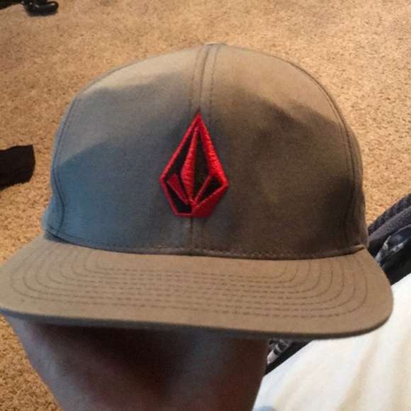 Volcom Snapback - Picture 1 of 2